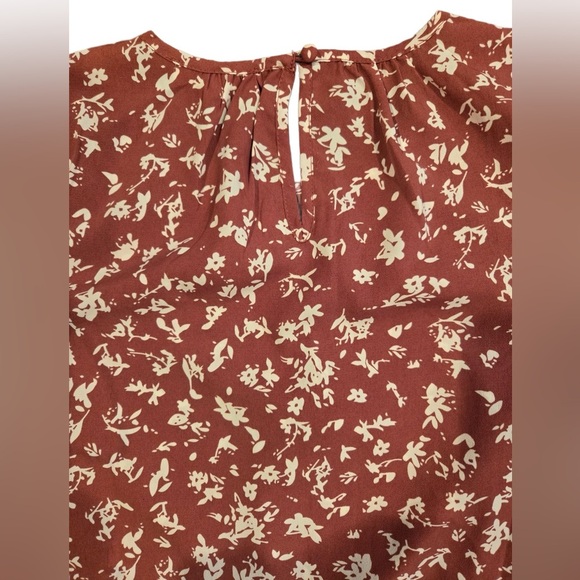 Floral Print Blouse NWOT  Size M - Picture 6 of 6